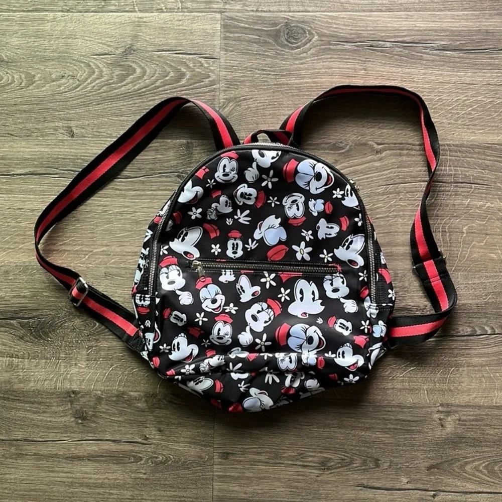 NWOT Disney Parks Minnie Mouse Backpack